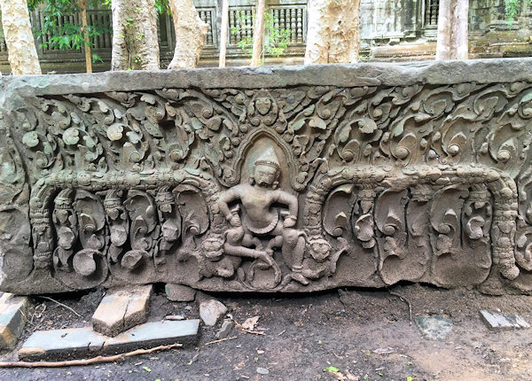 ベンメリア遺跡のレリーフ