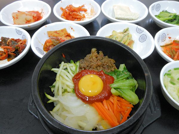 韓国料理レストラン、ダイバクの料理
