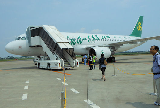 茨城空港から上海行きの春秋航空機に搭乗