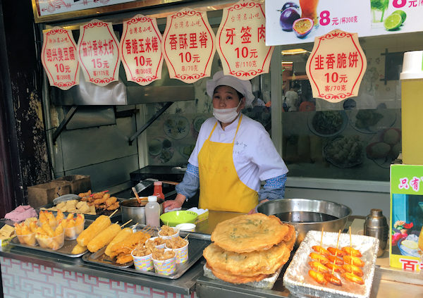 臭豆腐（上海の豫園商場）