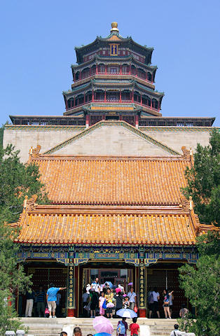 北京、頤和園の仏香閣