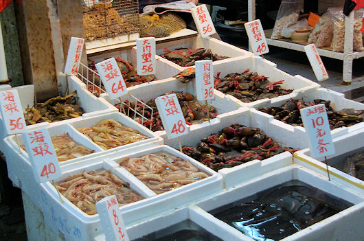 香港北角の春秧街の魚屋