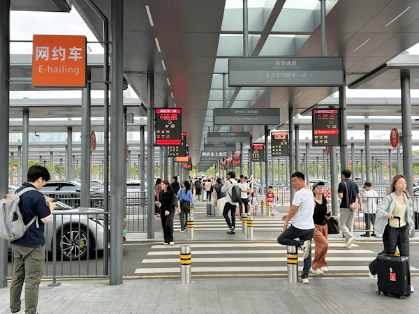 深圳湾口岸のネット予約車乗り場