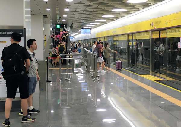 深圳地下鉄11号線（空港線）空港駅