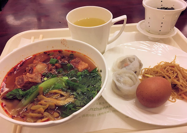 深圳空港のラウンジ「尊鳳閣」の食事