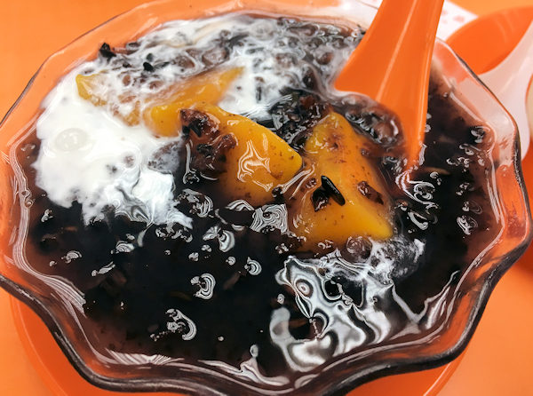 佳記甜品のマンゴー黒糯米
