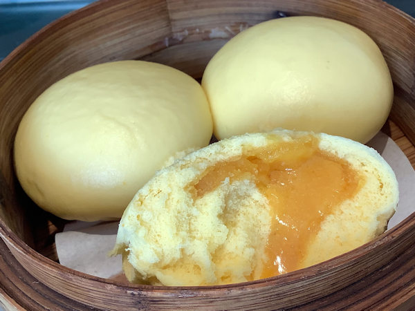 深圳の飲茶ー流沙包