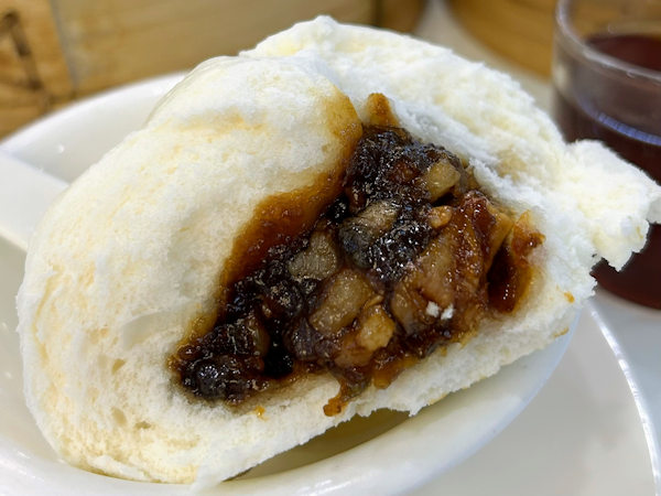 深圳の飲茶ーチャーシュー饅頭