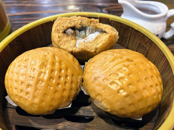 豊圓軒のくるみ饅頭（核桃包）