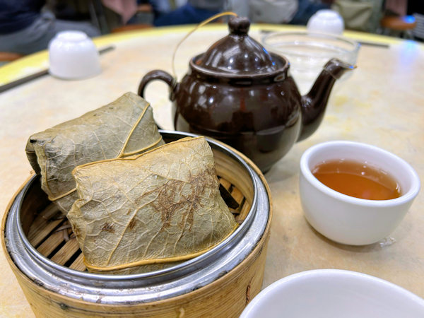 海連茶楼の中華ちまき