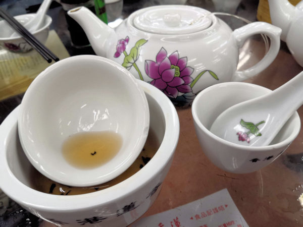 香港の蓮香茶室（旧蓮香楼）　洗杯