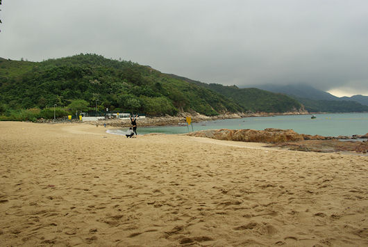 南Ｙ島（ラマ島）のビーチ