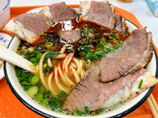 徳元蘭州牛肉面の牛肉追加、麺二細（深圳）