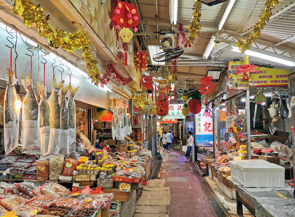 香港、流浮山の海鮮市場
