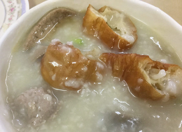 香港、彌敦粥麺家の美味しい粥