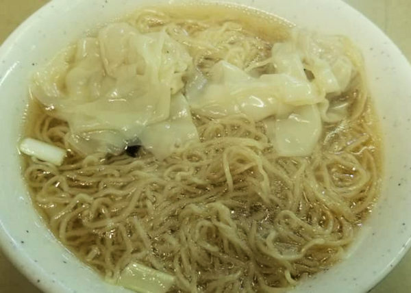 彌敦粥麺家（ネーザン粥麺家）のエビワンタン麺（香港）