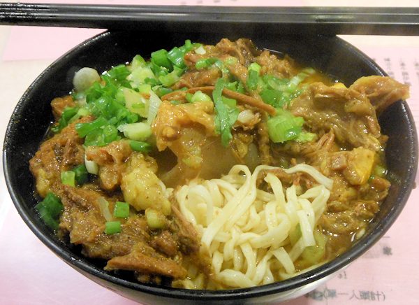 九記牛腩のカレー牛腩牛筋麺