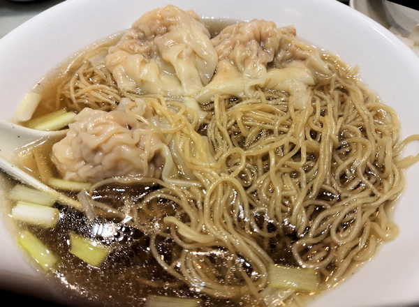 劉森記のエビワンタン麺（香港深水埗）