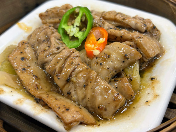 豚肉の大腸黒胡椒蒸し（順徳の飲茶）
