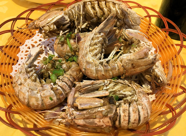 シャコ（深圳・蛇口市場で海鮮料理）