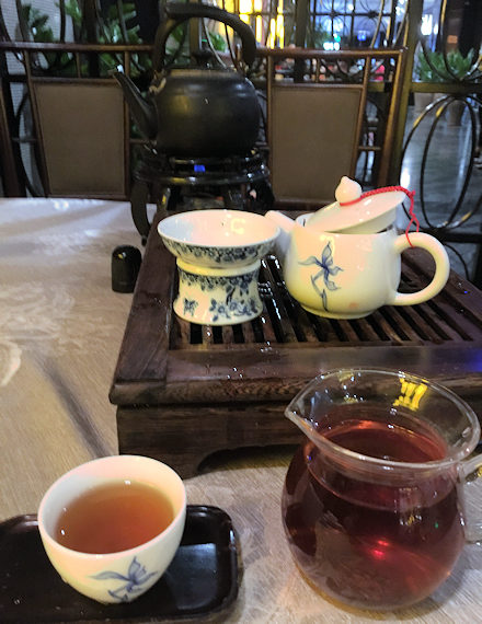 順徳で朝飲茶（早茶）