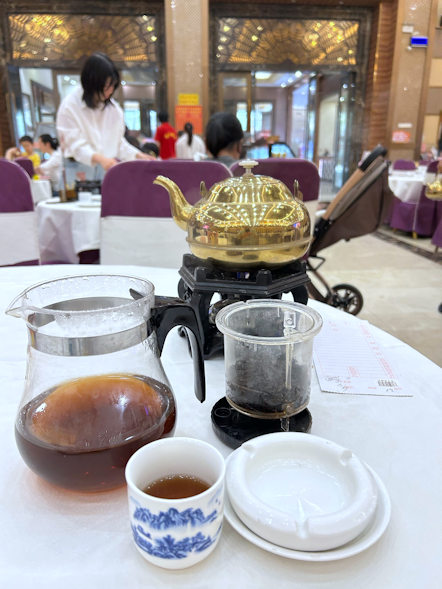 順徳・堅記酒家の早茶風景