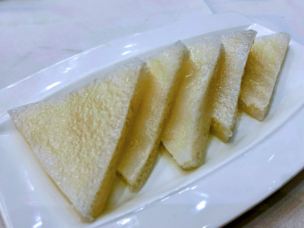 順徳・堅記酒家のルンジャオケーキ（伦教糕）