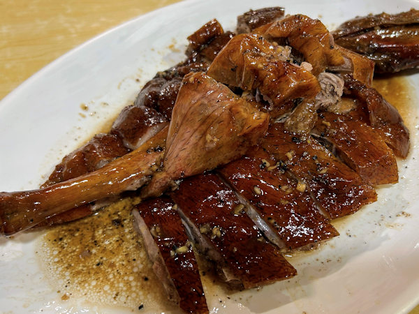 明信焼鵝飯店のガチョウ・ロースト（東莞松山湖）