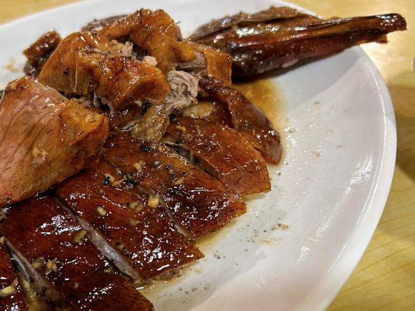 明信焼鵝飯店のガチョウ・ロースト（東莞松山湖）