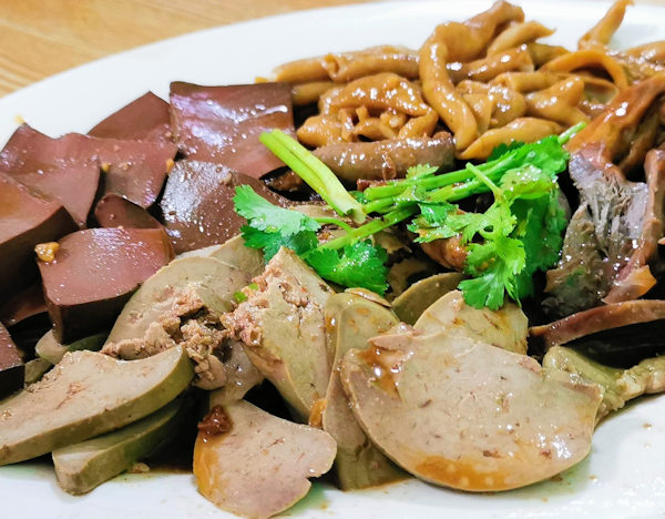 ガチョウの内臓（卤鹅杂）