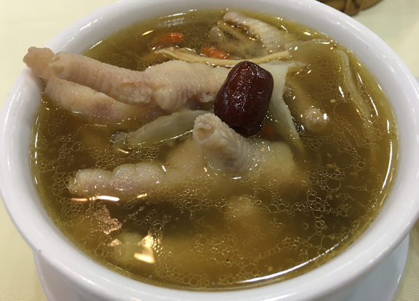 鶏爪のスープ（深圳・華洋酒楼の飲茶）