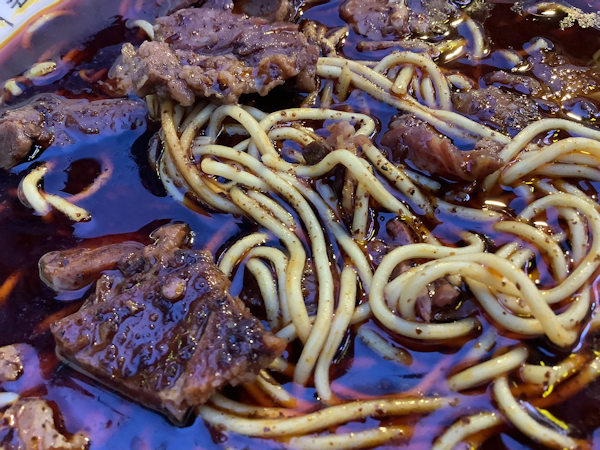 本場襄陽の襄陽牛肉麺（王府麺館）