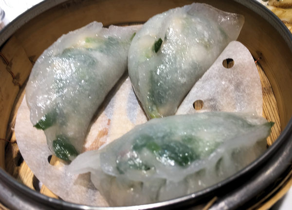 大栄華酒楼のエビにら餃子（香港元朗）