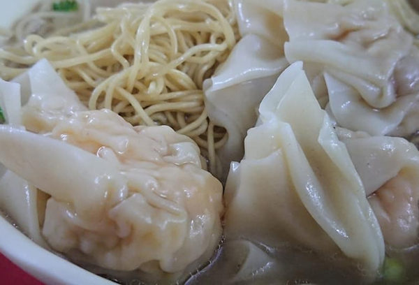 香港元朗、好到底で食べたエビワンタン麺