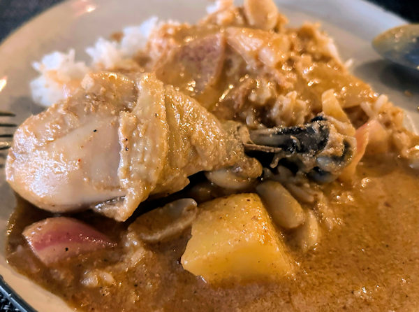 �}�b�T�}���J���[�i�p�^���̃L���x�[�W�A���h�R���h�[���Y�j