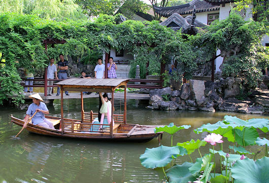 蘇州、留園（池の風景）