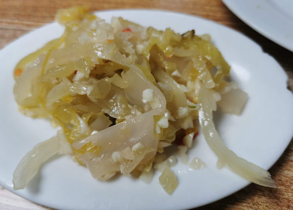 酸菜がお新香替わり(潮州打冷)