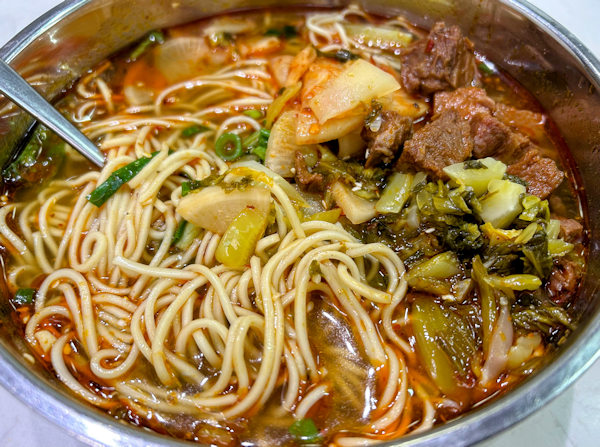 習嘴巴儿重慶粉麺店の重慶牛肉小麺