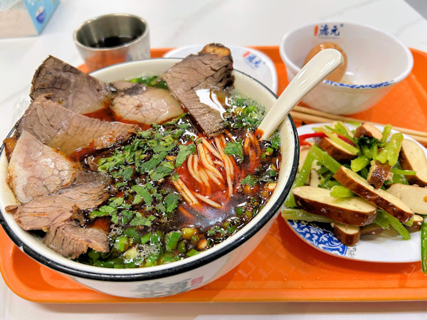 深圳の徳元で蘭州牛肉麺