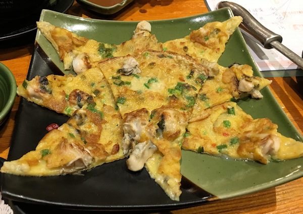 潮州料理の蠔仔烙(牡蠣のお好み焼き)