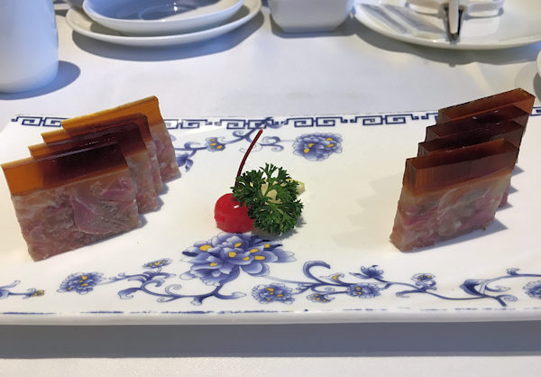 上海料理の前菜、鎮江肴肉(深圳の江南厨子)