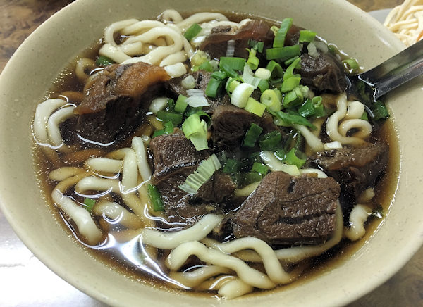 台北・富宏牛肉麺の牛肉麺