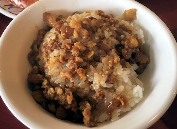 丸林魯肉飯の美味しい魯肉飯